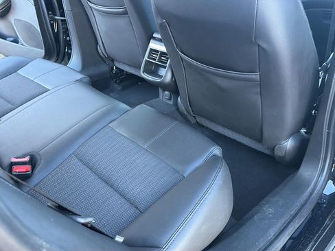 Used 2018 Chevrolet Impala LT image 33