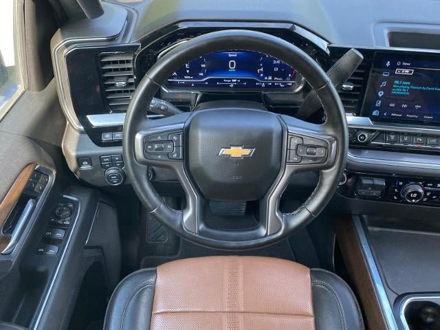 Used 2025 Chevrolet Silverado 3500 High Country w/ High Country Premium Package AWD/4WD image 10
