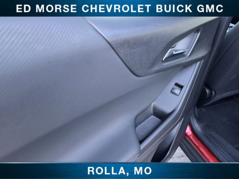 Used 2026 Chevrolet Equinox LT image 17