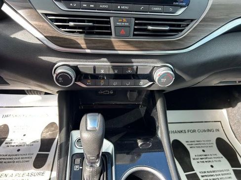 Used 2023 Nissan Altima 2.5 SV image 19