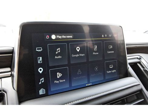 Used 2024 Chevrolet Suburban Premier RWD image 23