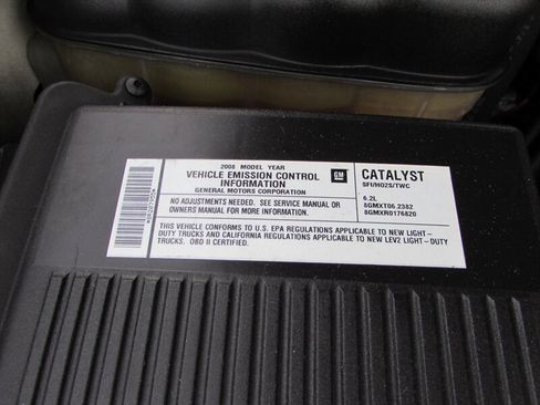 Used 2008 Cadillac Escalade AWD image 30