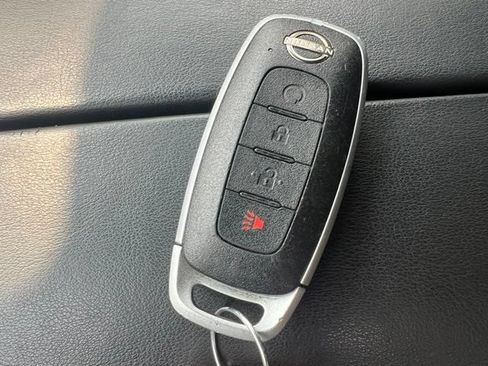 Used 2023 Nissan Rogue SV AWD/4WD image 24