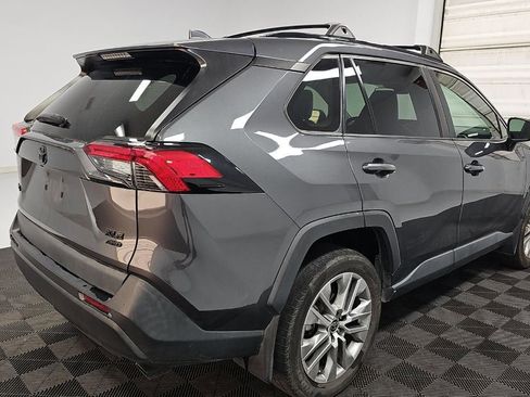 Used 2022 Toyota RAV4 XLE Premium AWD/4WD image 3