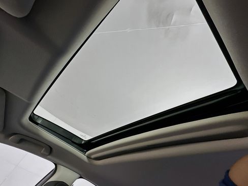 Used 2020 Honda Civic EX image 24