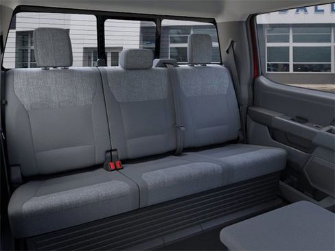 New 2025 Ford F250 XLT w/ Black Appearance Package image 11