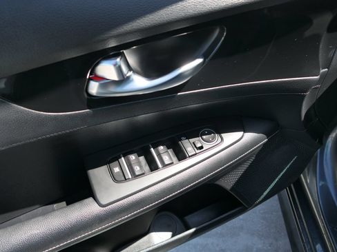 Used 2024 Kia Forte GT-Line FWD image 13
