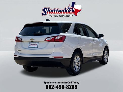 Used 2021 Chevrolet Equinox LS FWD image 6