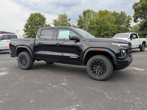 New 2026 GMC Canyon Elevation w/ Convenience Package image 2