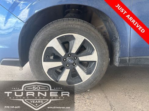 Used 2018 Subaru Forester 2.5i Premium AWD/4WD image 3