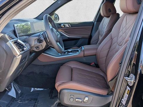 New 2026 BMW X5 xDrive40i w/ M Sport Package AWD/4WD image 4