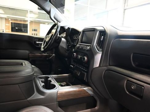 Used 2022 Chevrolet Silverado 1500 LT Trail Boss w/ LT Trail Boss Premium Package image 14