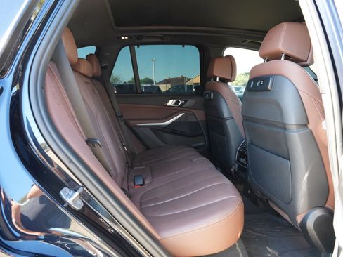 Used 2022 BMW X5 sDrive40i w/ M Sport Package image 24