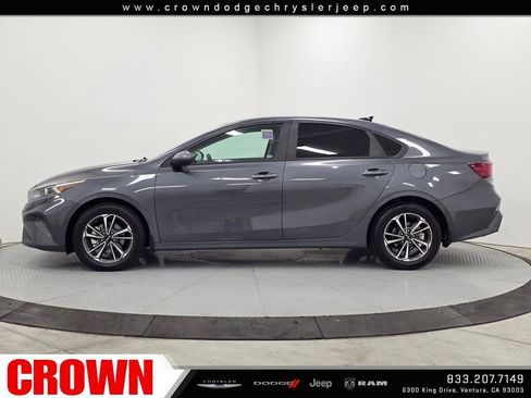 Used 2023 Kia Forte LXS image 4