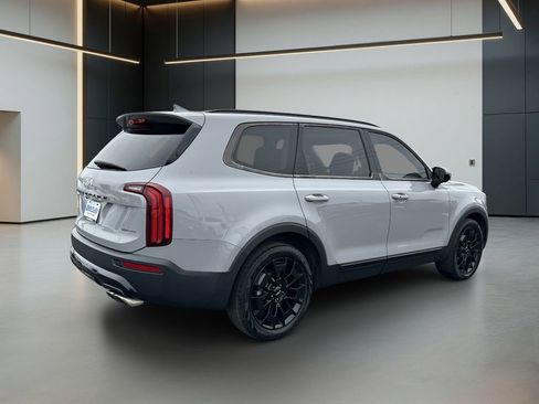 Used 2022 Kia Telluride SX w/ SX Prestige Package AWD/4WD image 5