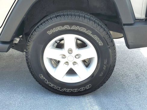 Used 2018 Jeep Wrangler Unlimited Sport S AWD/4WD image 13