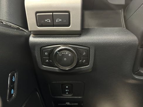 Used 2022 Ford F250 Lariat AWD/4WD image 21