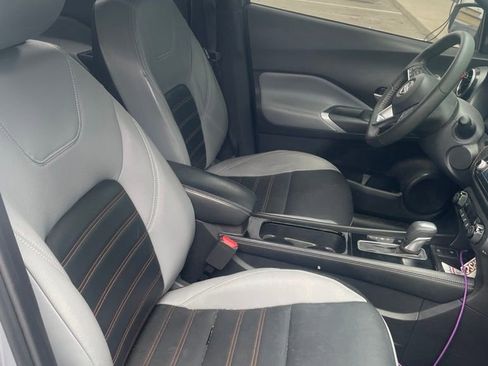 Used 2023 Nissan Kicks SR w/ SR Premium Package FWD image 13