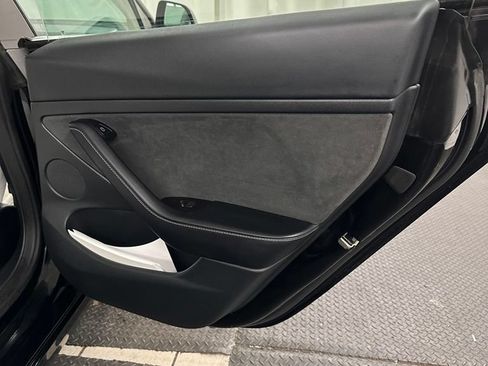 Used 2023 Tesla Model 3 Standard Range RWD image 23