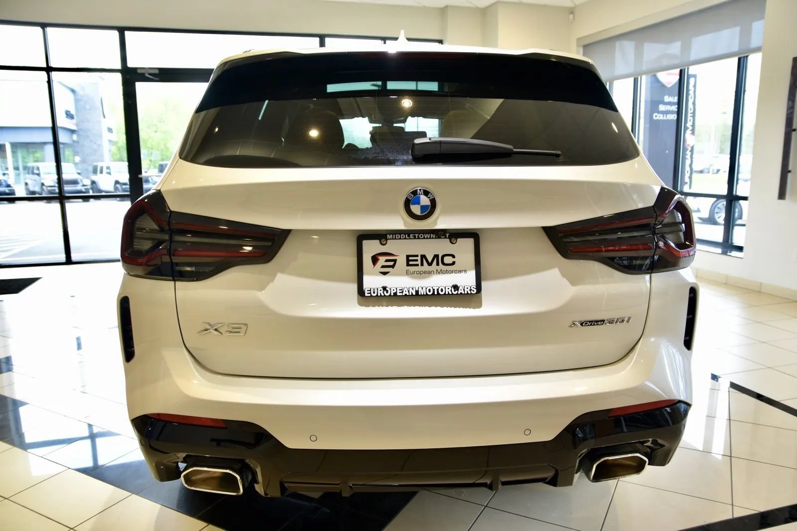 Used 2023 BMW X3 xDrive30i w/ M Sport Package AWD/4WD image 5