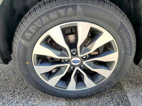 Used 2023 Subaru Outback Limited AWD/4WD image 18