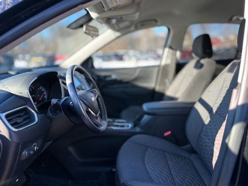 Used 2018 Chevrolet Equinox LT image 14