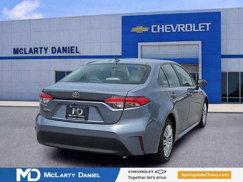 Used 2024 Toyota Corolla LE FWD image 5