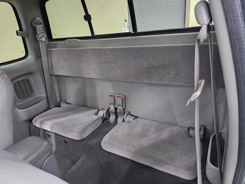 Used 2004 Toyota Tacoma 4x4 Xtracab V6 image 17