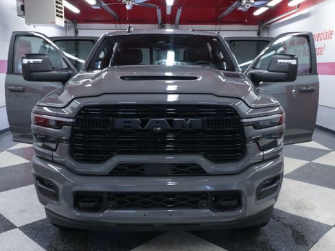 Used 2025 RAM 2500 Laramie w/ Night Edition AWD/4WD image 29