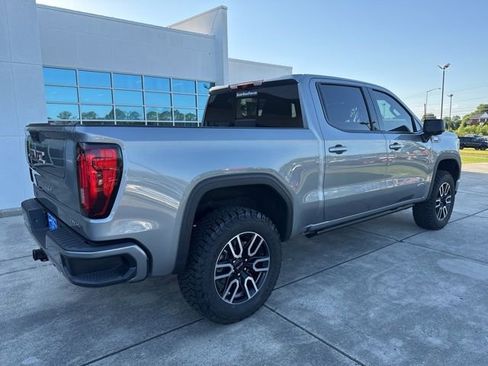 Used 2025 GMC Sierra 1500 AT4 w/ AT4 Premium Package AWD/4WD image 7