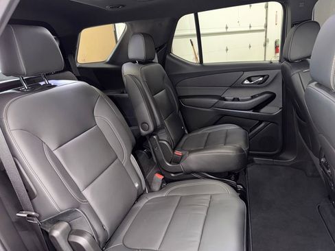 Used 2023 Chevrolet Traverse LT w/ LT Premium Package image 22