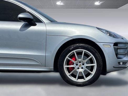 Used 2015 Porsche Macan Turbo AWD/4WD image 34