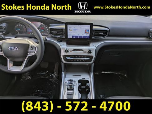 Used 2023 Ford Explorer XLT w/ Equipment Group 202A image 17