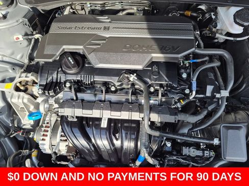 Used 2025 Hyundai Elantra SEL FWD image 34