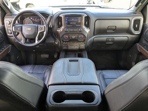 Used 2020 Chevrolet Silverado 3500 High Country w/ Technology Package image 31