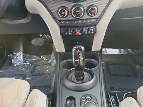 Used 2024 MINI Cooper Countryman S w/ Signature Upholstery Package image 22