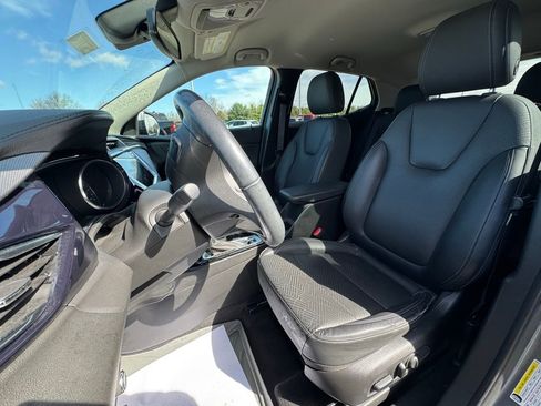 Used 2020 Buick Encore GX Essence w/ Sport Touring Package image 12