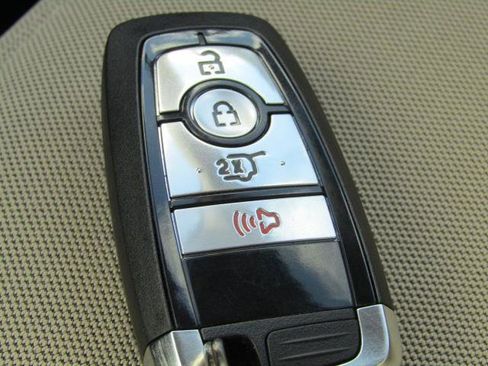 Certified 2023 Ford Explorer XLT w/ Class IV Trailer Tow Package image 28