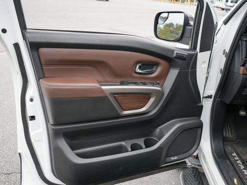 Used 2021 Nissan Titan Platinum Reserve w/ Moonroof Package image 16