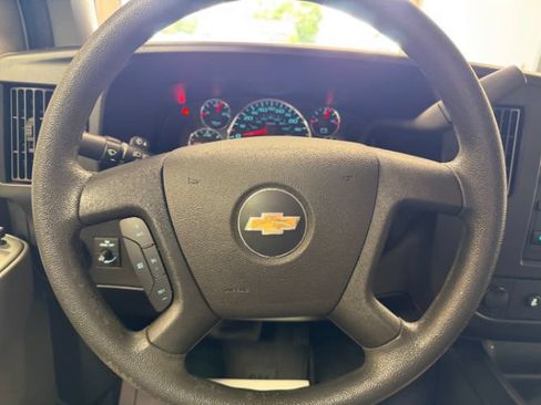 Used 2024 Chevrolet Express 3500 LT w/ LT Preferred Equipment Group RWD image 18