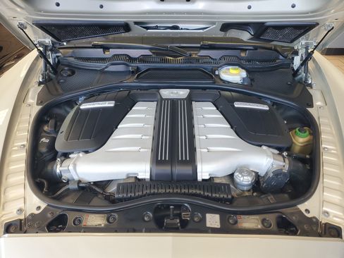Used 2016 Bentley Continental GT image 8