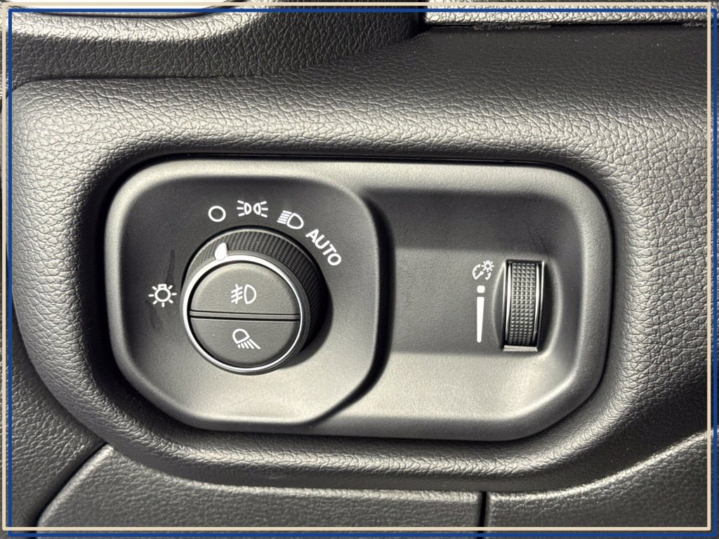 Certified 2026 RAM 2500 Big Horn AWD/4WD image 26