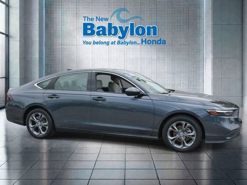 Used 2023 Honda Accord EX image 5