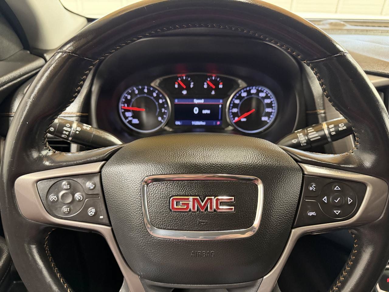 Used 2022 GMC Terrain AT4 w/ Tech Package AWD/4WD image 14