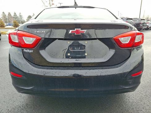 Used 2018 Chevrolet Cruze LS image 6