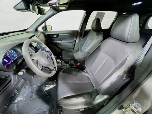 Used 2025 Subaru Forester Touring AWD/4WD image 18