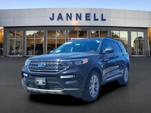 Used 2023 Ford Explorer XLT w/ Equipment Group 202A AWD/4WD image 1