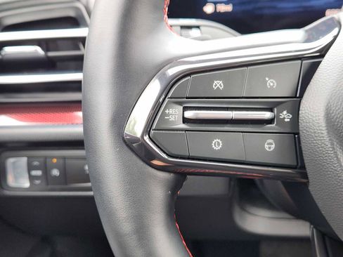 Certified 2026 Chevrolet Traverse RS w/ LPO, Floor Liner Package FWD image 28