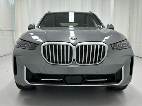 Used 2026 BMW X5 xDrive40i w/ Climate Comfort Package image 5