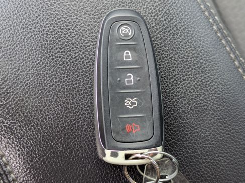 Used 2019 Ford Escape SE FWD image 30